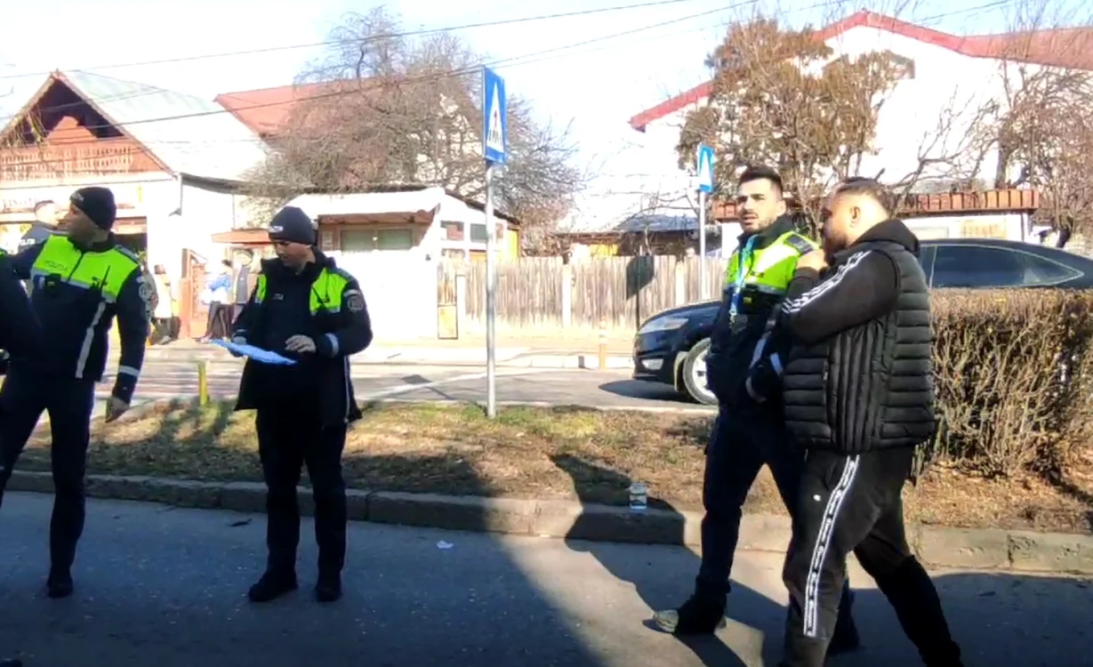 Șoferul care i-a lovit pe cei trei este anchetat de poliție