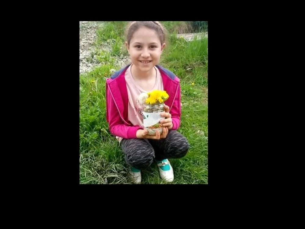 Georgiana Ghegeliu şi-a pierdut braţul din cauza unui parapet rupt