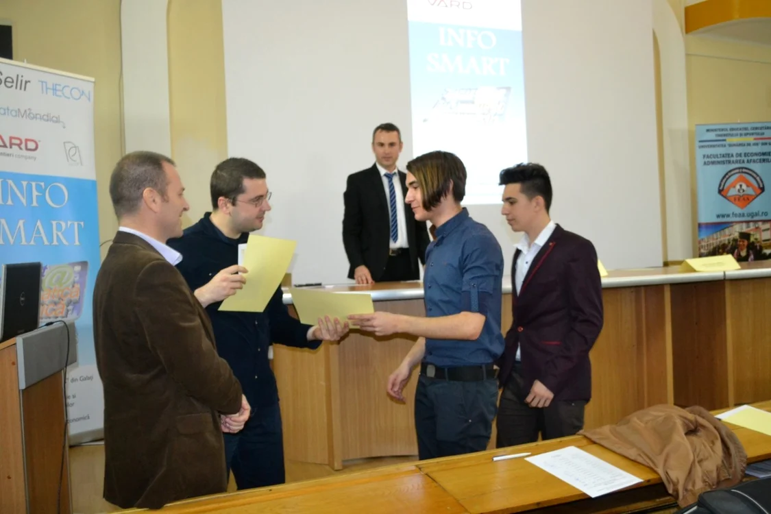 Imagine de la ceremonia de premiere a primei ediţii a concursului. FOTO UDJ Galaţi