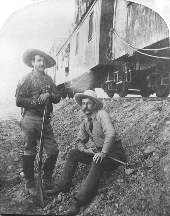 Canadian Pacific Railway se construieşte şi se păzeşte cu puşca (cca. 1895, Saskatchewan)