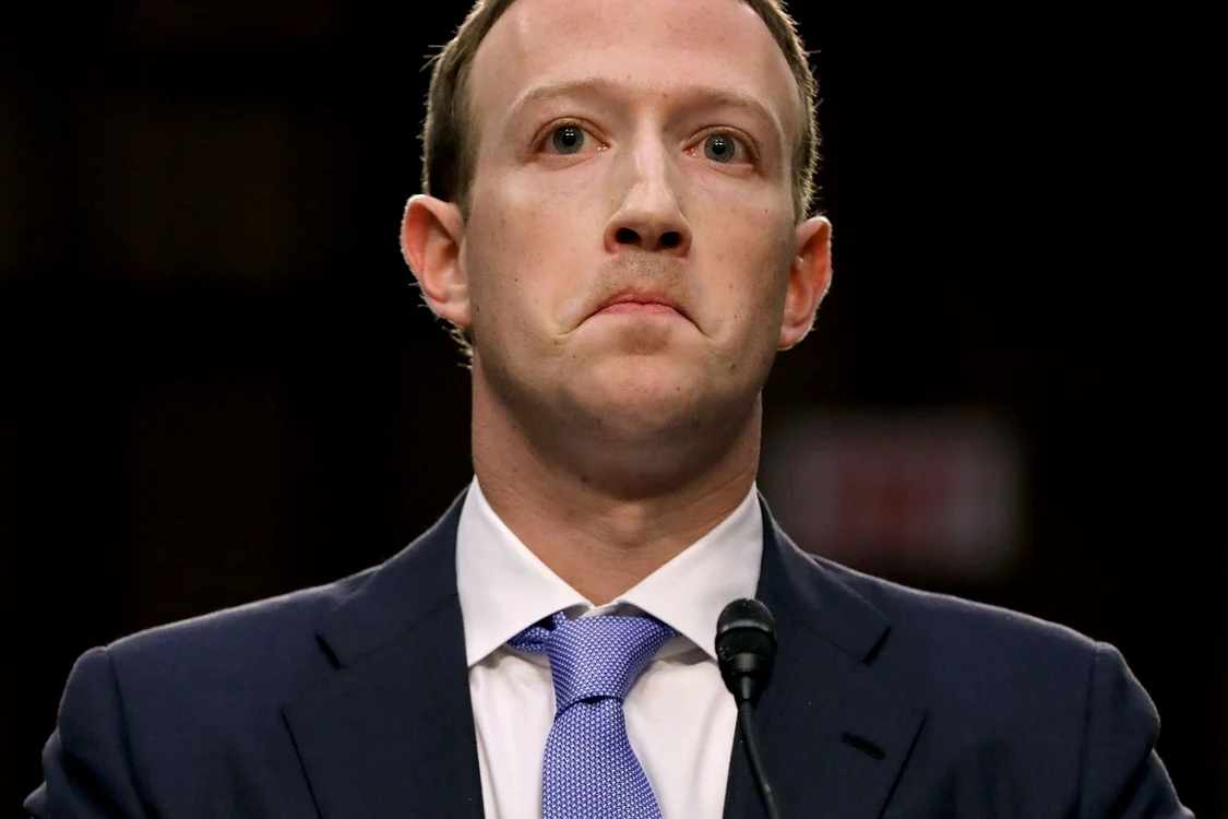Fondatorul Facebook, chemat să dea explicații