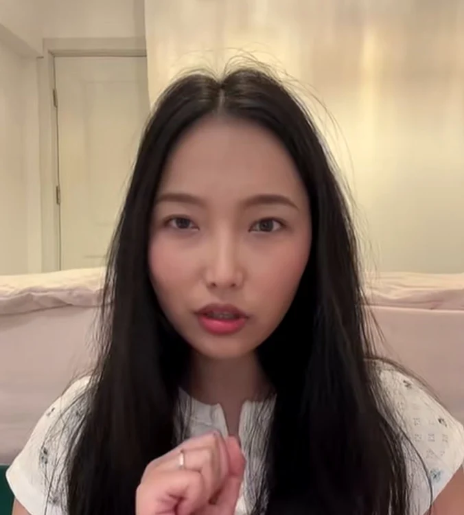 O tânără influenceriță din China laudă România / foto: captura video