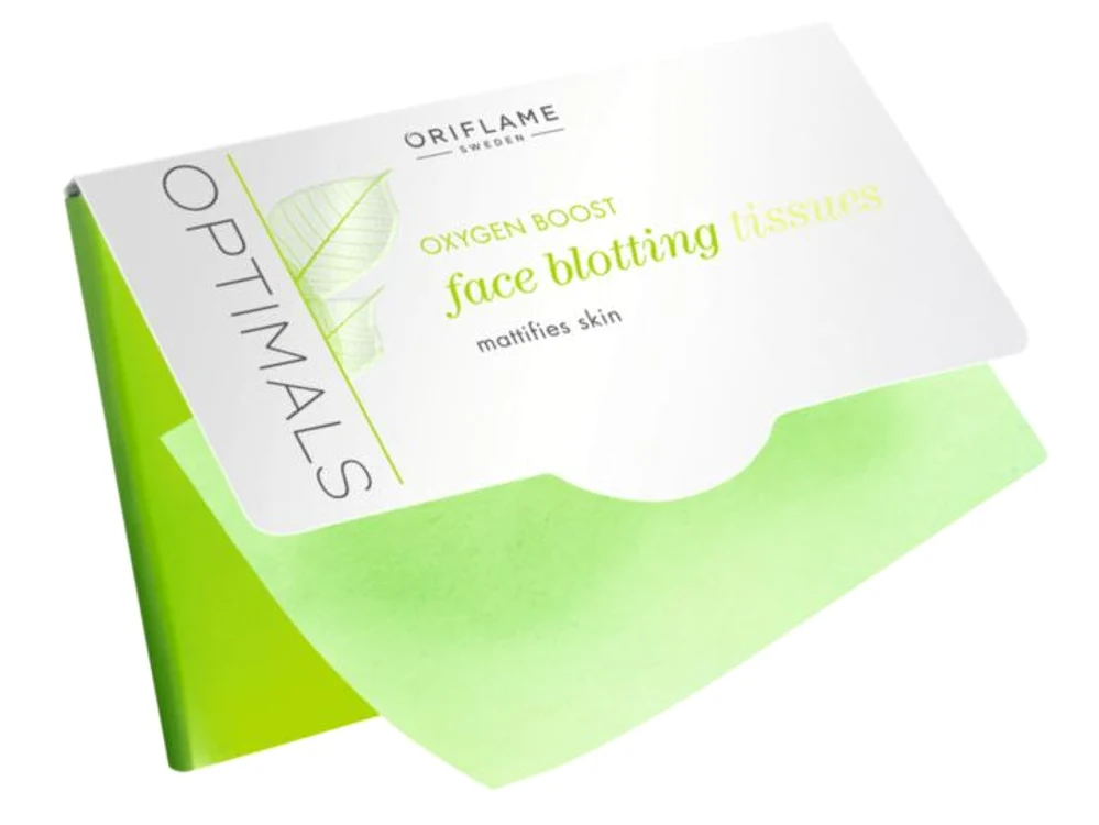 Şerveţele absorbante pentru faţă de la Oriflame, foarte comod de folosit, îndepărtează excesul de sebum, 8,9 lei/pachet (50 de bucăţi în pachet)