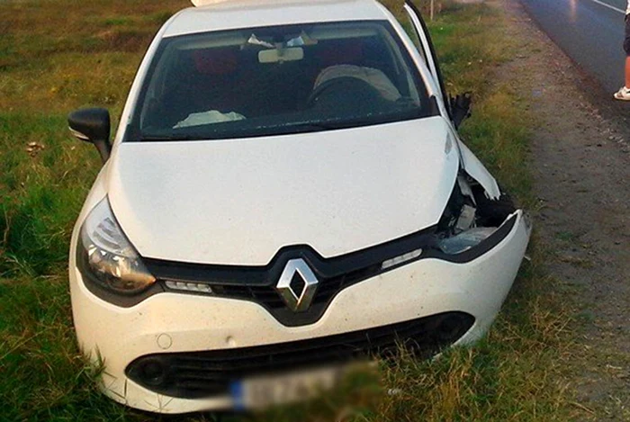 Maşinile implicate în accident au suferit avarii