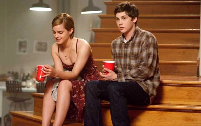 Filmul
The Perks of Being a Wallflower“ în care joacă Emma Watson este
unul dintre filmele incluse în pachet