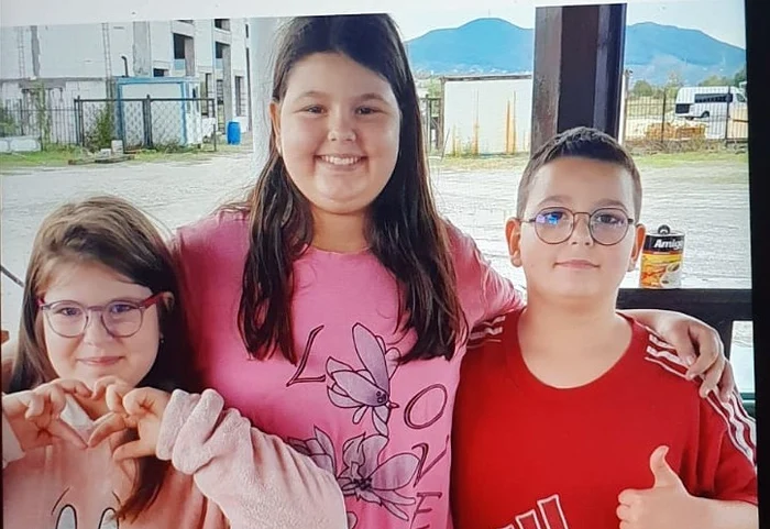 Autoritățile fac apel la populație să ajute la găsirea minorilor FOTO IPJ Hunedoara