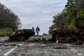 Vehicule militare distruse în Harkov - Razboi în Ucraina FOTO AFP