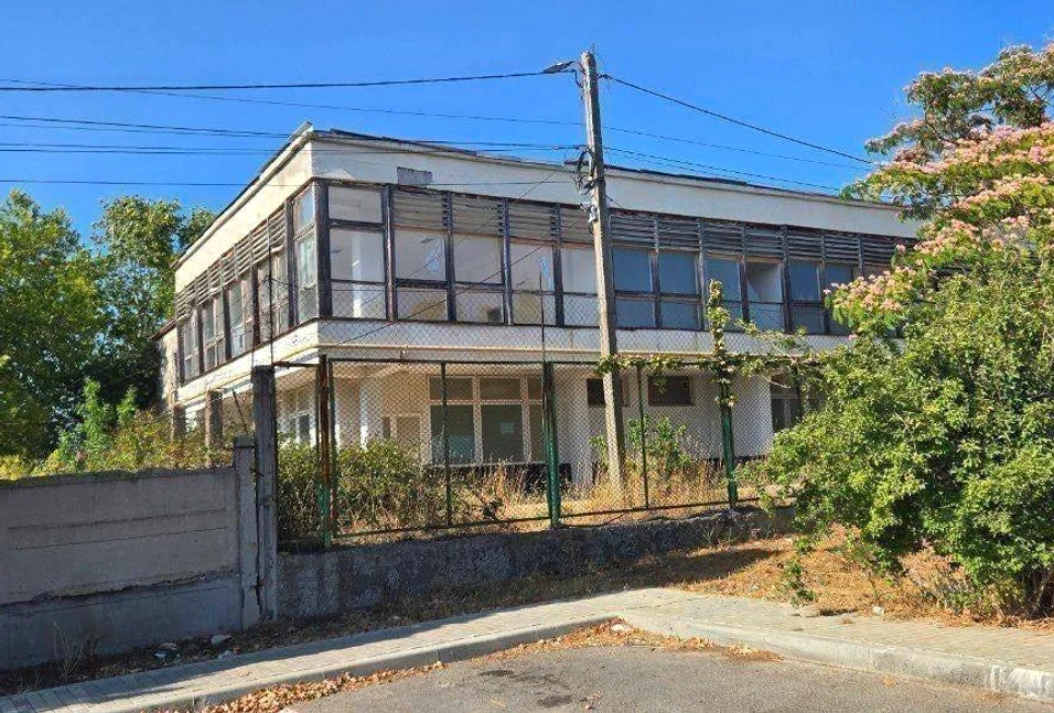 Clădirea este un post de comandă al rușilor FOTO: Gruparea Atesh