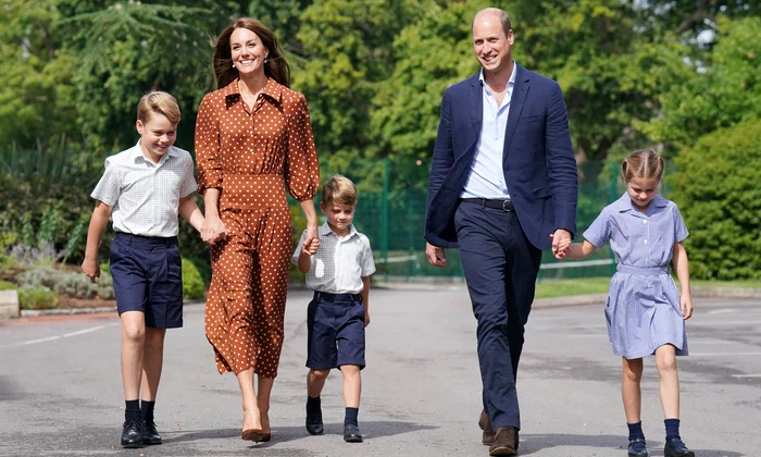 Kate, William, George, Charlotte și Louis GettyImages 1243027787 jpg