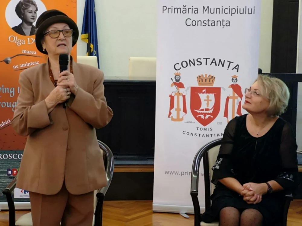 Olga Duţu, omagiată de municipalitate FOTO Primăria Constanţa