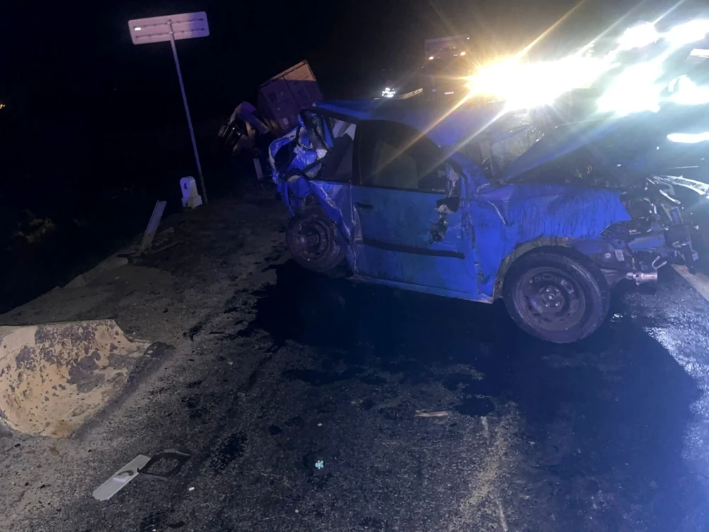Accident cu cinci victime pe DN1 între Porumbacu de Jos şi Scoreiu - coliziune între un TIR şi două turisme Foto ISU Sibiu