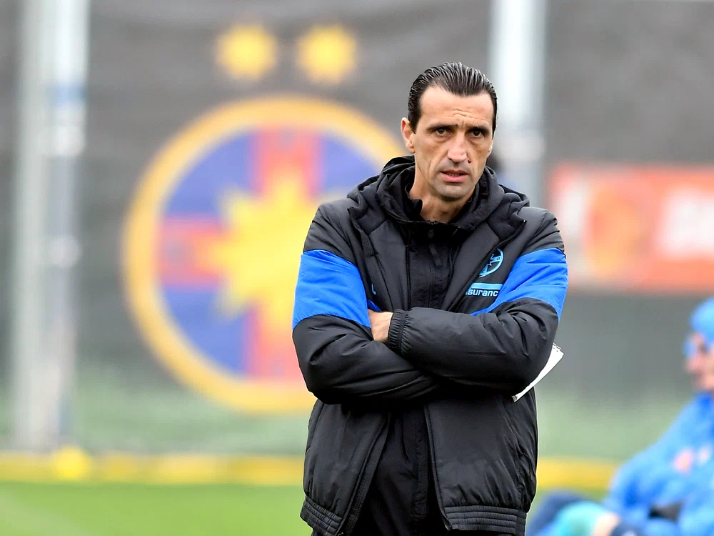 
    Cu Bogdan Vintilă antrenor principal, FCSB a izbutit să urce pe locul 6, ultimul care asigură prezența în Play-Off-ul Ligii 1Foto: Sport Pictures  