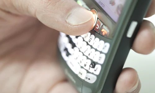 telefon mobil shutterstock jpeg