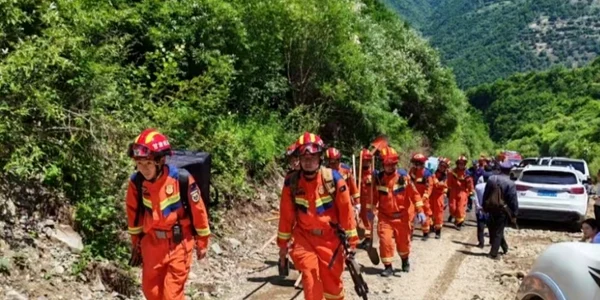 Dangchang alunecări de teren china jpg