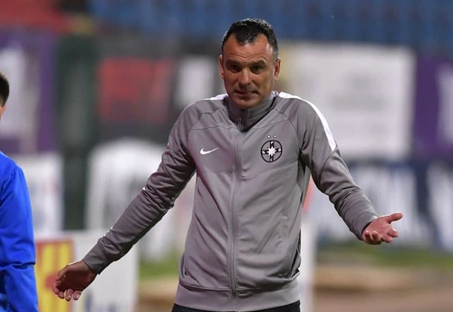 Toni Petrea nu a mai rezista la FCSB (FOTO: Sportpictures)