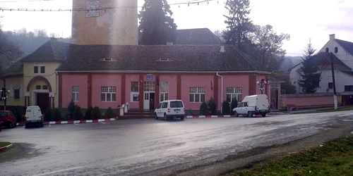 Primăria din Jidvei şi-a înjumătăţit numărul de salariaţi.