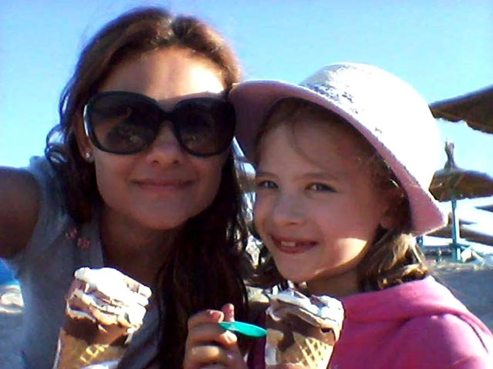 Violeta şi Petru  Ivu au o fetiţă,  Andra Maria, de 6 ani