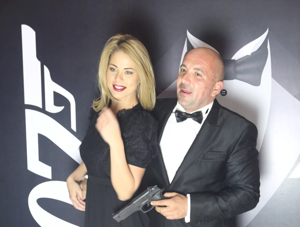 
    Cântăreaţa se iubeşte cu un om de afaceriFoto: Sever Gheorghe  