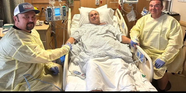 Nick Rădoi și frații săi, la spital foto Arhiva personală 