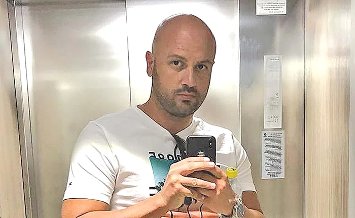 
    Fostul poliţist s-a plâns că a făcut râie în detenţie  