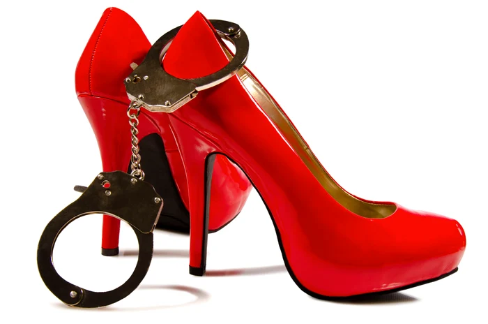 
    În cazul pantofilor cu toc înalt, fetişul este activat de efectul pe care îl au aceştia asupra corpului femeiifoto: 123RF  