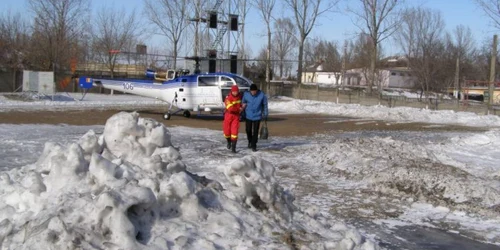 Bărbatul a fost transportat la spital (foto: ISU „Delta“ Tulcea)