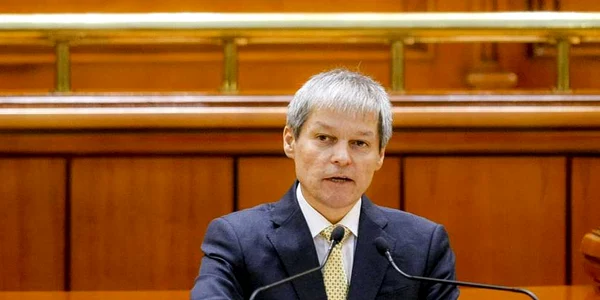Dacian Ciolos in parlament FOTO Inquam Photos 