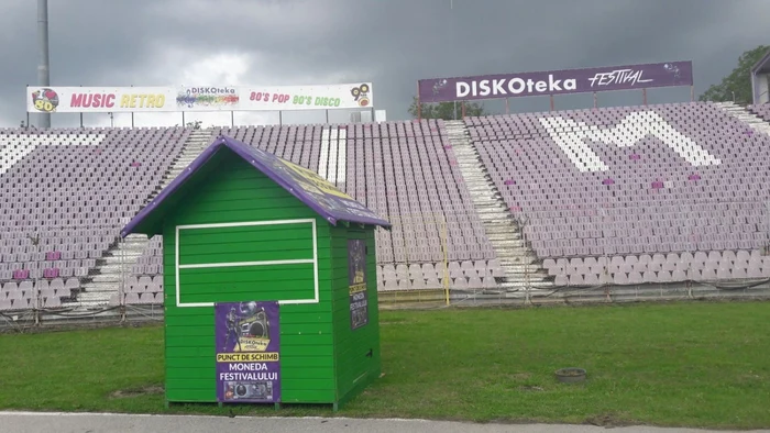 Pregătire stadion Diskioteka FOTO Both