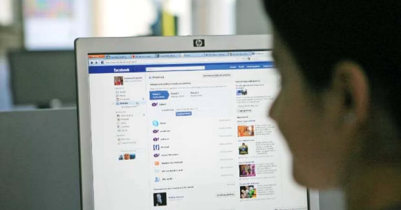 Membrii Facebook sunt contrariaţi de schimbările grafice  