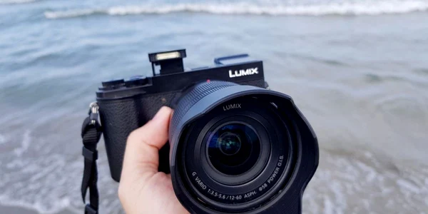 Panasonic Lumia DC-GX9M FOTO Adrian Pogîngeanu