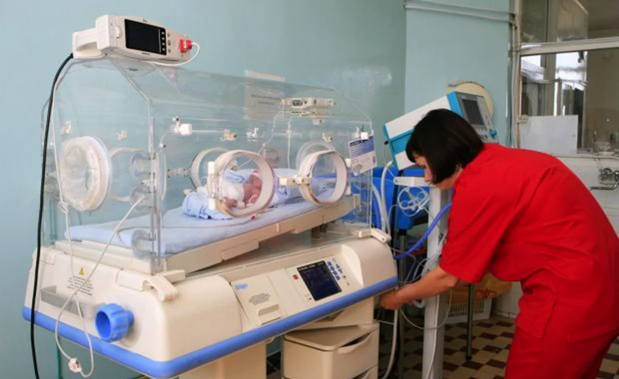 Nou-născutul se află sub supraveghere medicală (Foto: Arhivă)