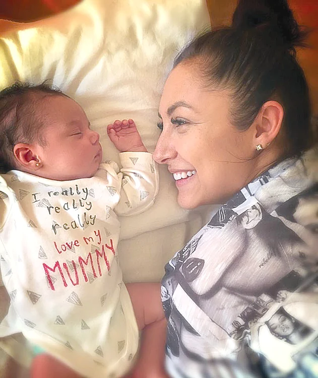 Andra o va creștina duminică pe micuța Eva Maria Ioana, născută pe 23 iulie