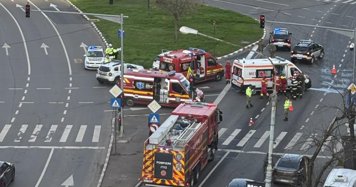 Accident grav în București cu ambulanța MApN