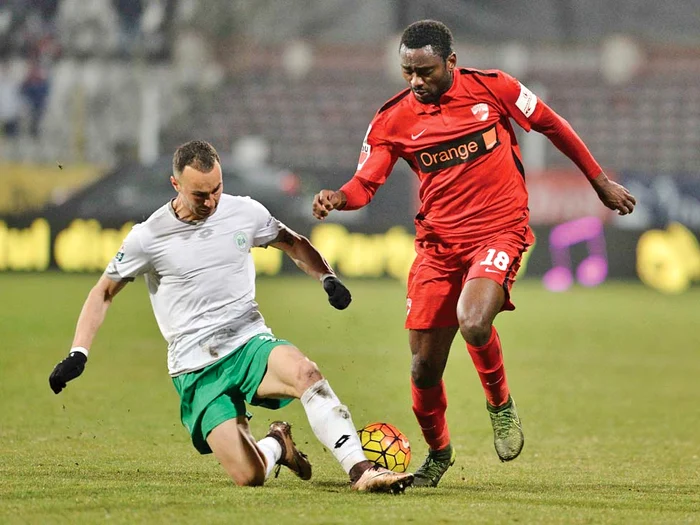 
    Essombe n-a vrut  să mai rămână  în România  