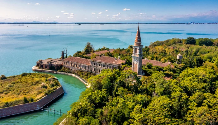 Insula Poveglia, cunoscută drept cel mai bântuit loc din lume / foto: arhiva Click!