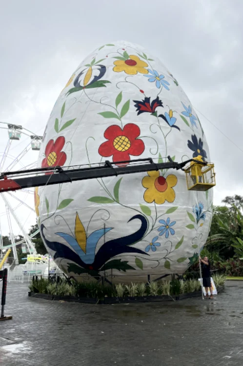 Cel mai mare ou vopsit de Paște a fost pictat manual (Foto: Guinness World Records)