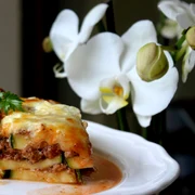 Lasagna cu dovlecei preparat low carb bogat în proteine bun pentru slăbit Foto Rețete Montignac dms