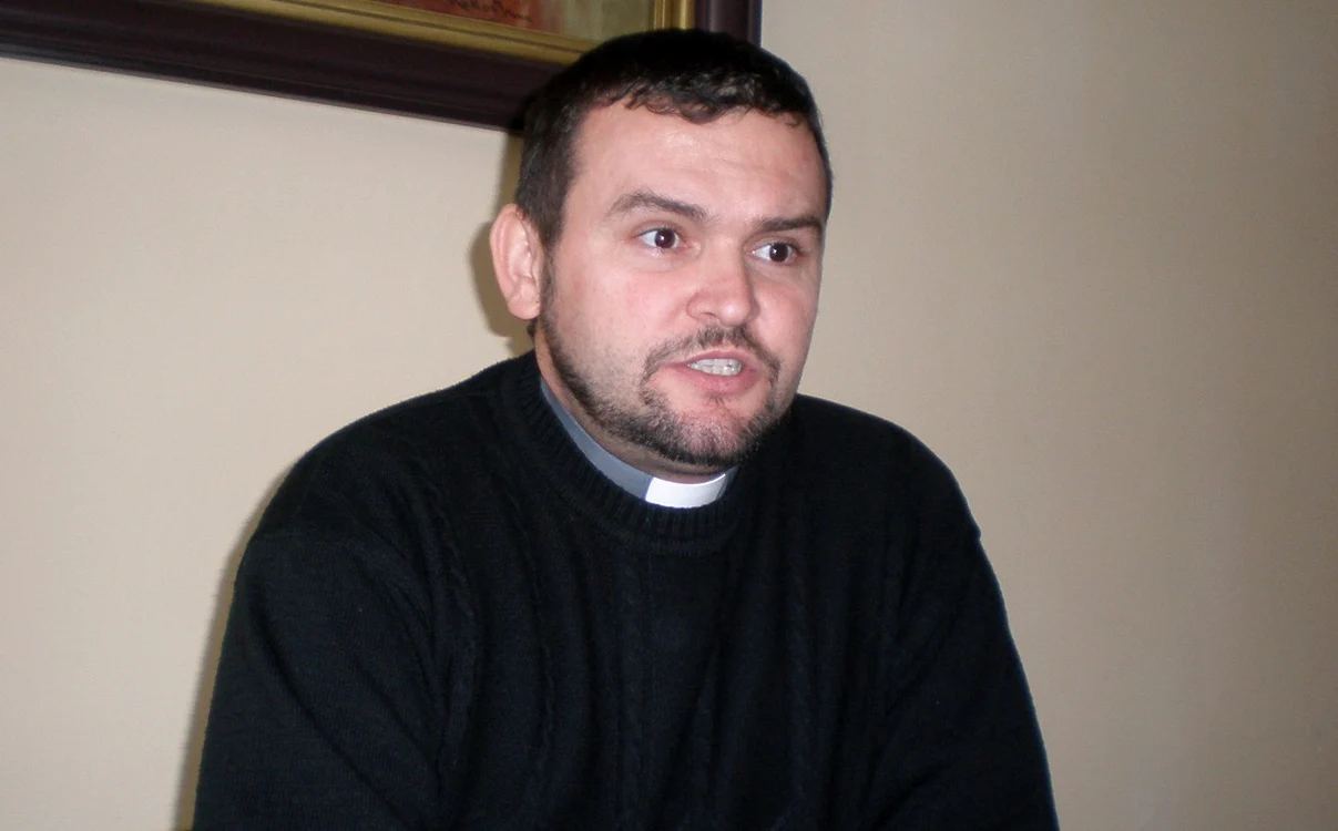 Flavius Miheţ, un preot implicat în ajutorarea celor din jurul său