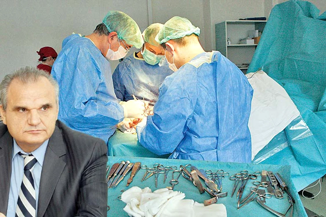 
    Vasile Cepoi,  ministrul sănătăţii,  