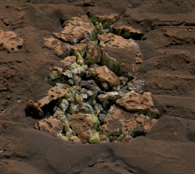 Descoperirea făcută accidental, pe Marte, de Roverul Curiosity: „Textura și culoarea, superbe”