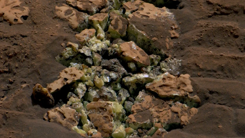 Rover-ul NASA Curiosity a găsit cristale de sulf pur. FOTO NASA/JPL-Caltech/MSSS