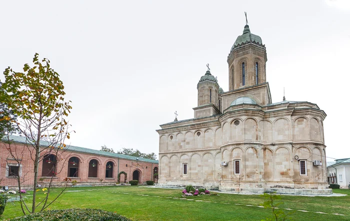 Mănăstirea Dealu, mare necropolă domnească. FOTO manastiritargoviste.ro