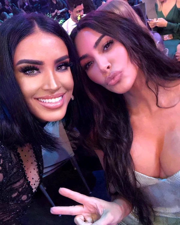 6 adelina pestritu si kim kardashian jpg jpeg