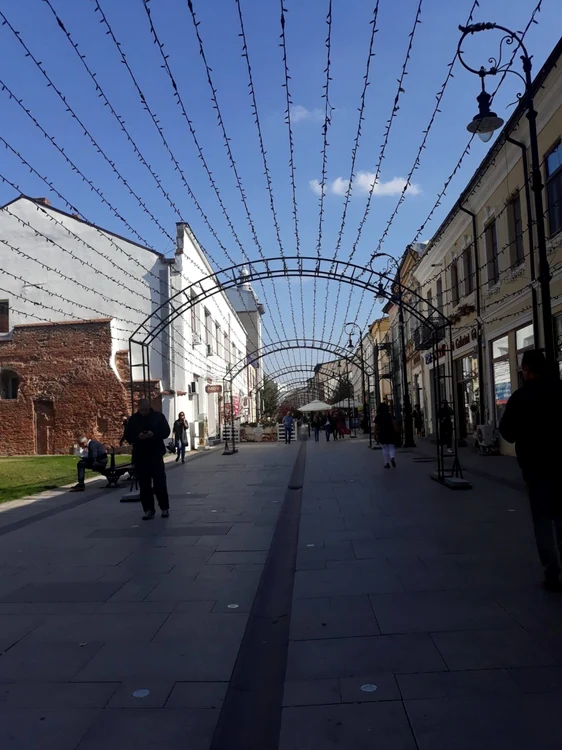 Centrul vechi din Craiova este împodobit cu instalaţii de Crăciun încă din octombrie FOTO Ana Popescu