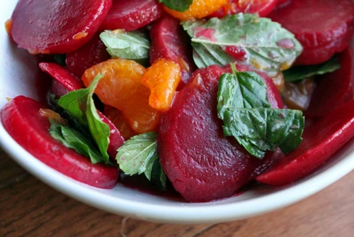 salata sfecla mandarine menta jpeg