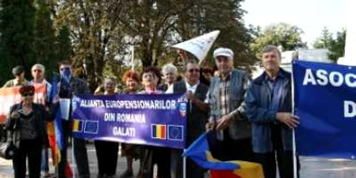 Galaţi: Pensionarii gălăţeni au ieşit în stradă