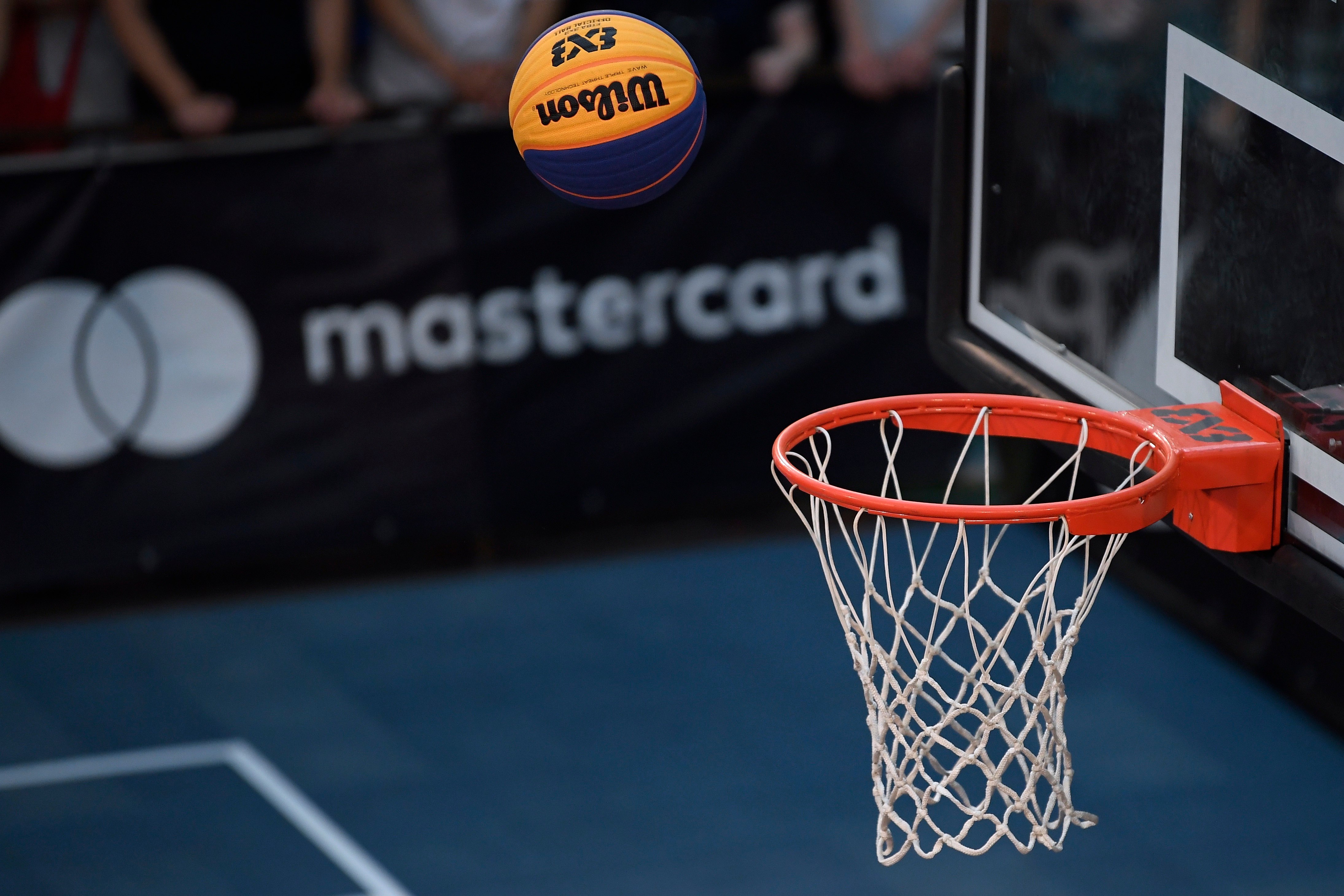 Finala Cupei României la baschet feminin: CSM Constanța vs. CSM Târgoviște la Sfântu Gheorghe.