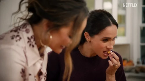 Meghan Markle și Chrissy Teigen