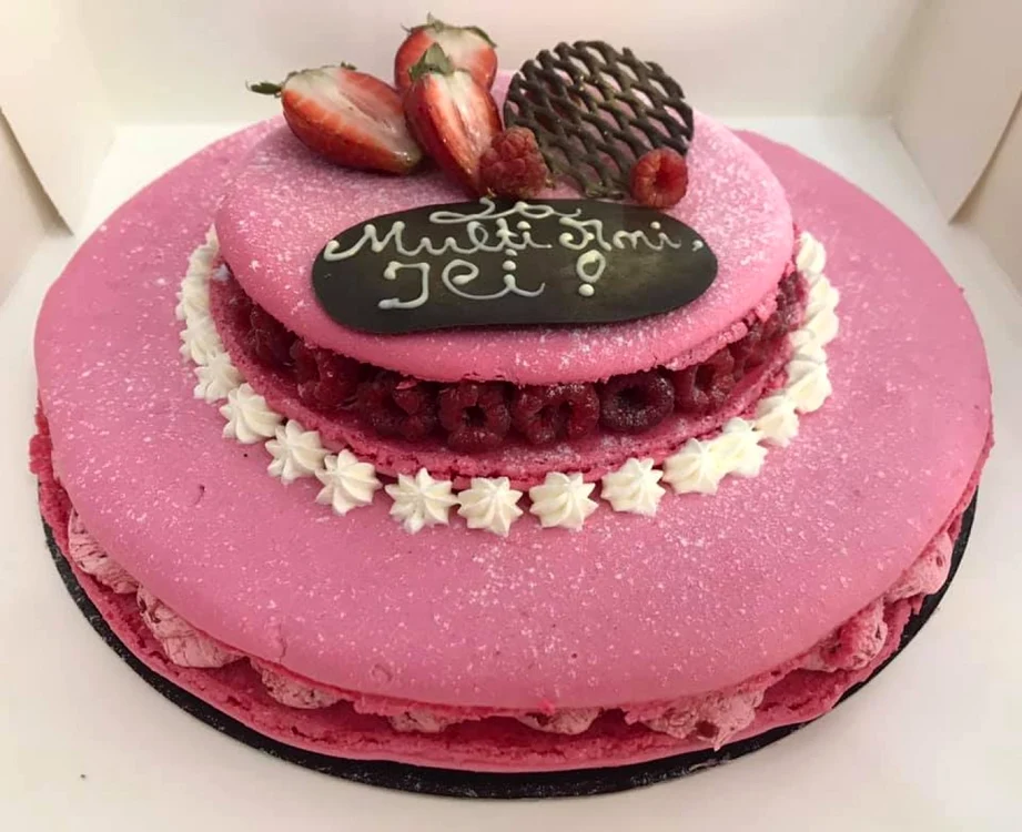 tort grand macaron maison alex