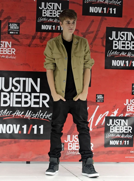 justin bieber rtr2s3kf jpeg
